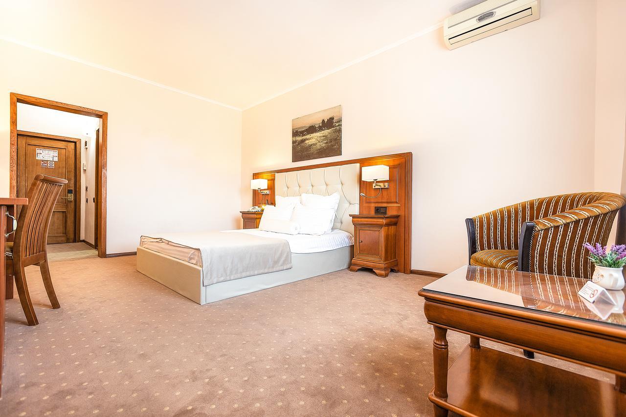 Hotel Athos R.M.T. Cluj-Napoca Rum bild